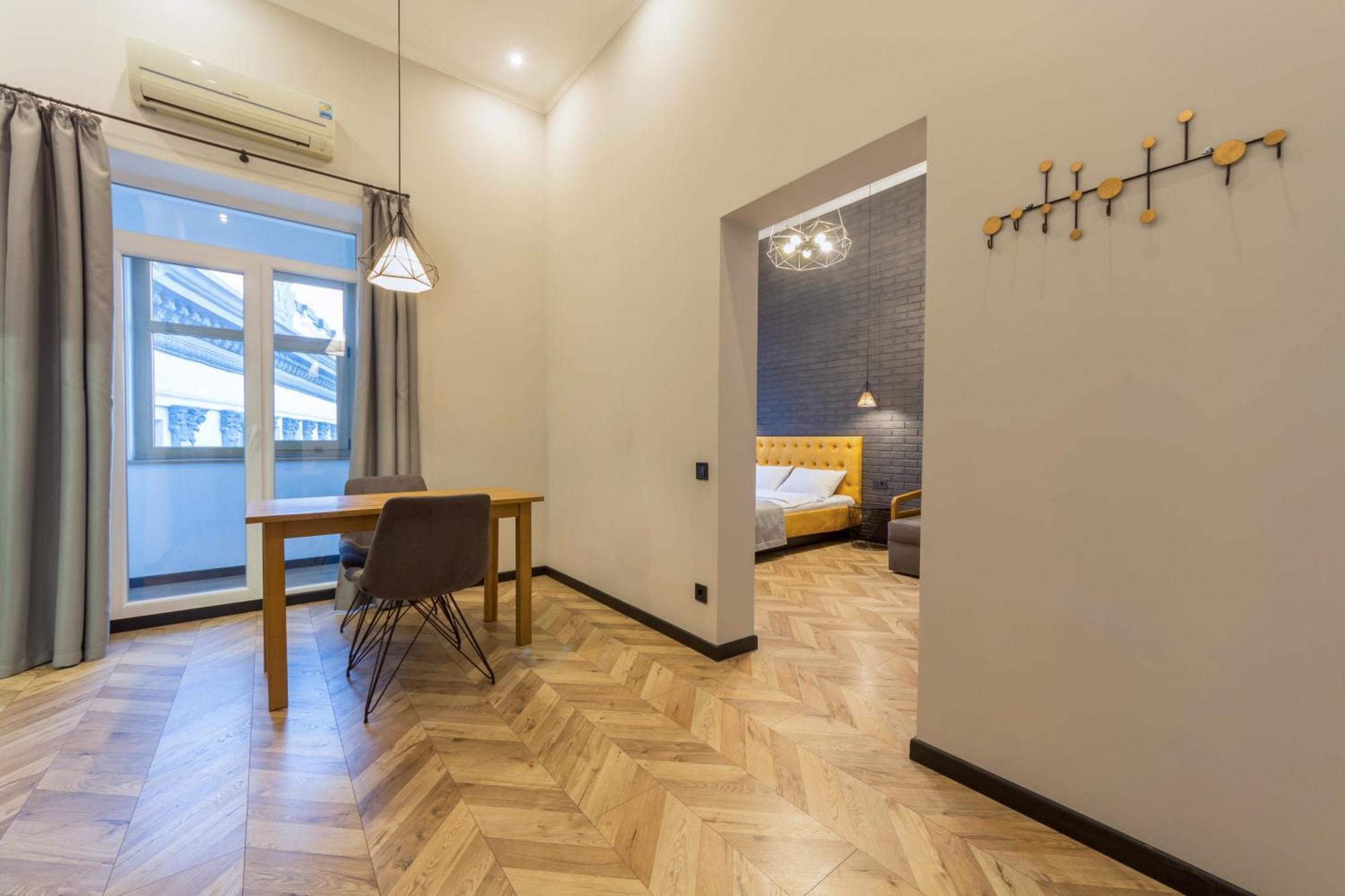 Self Check-In Apartments เคียฟ ภายนอก รูปภาพ
